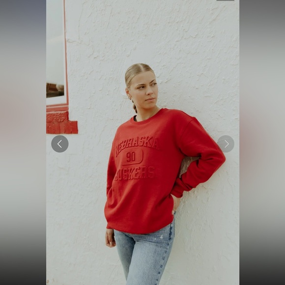 Gameday Social Vintage 81 Crew Nebraska Pullover Sweatshirt Embossed Red Medium - Picture 3 of 5